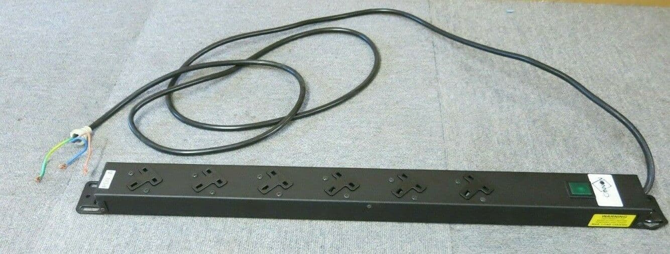 Dps 6 right angle uk horizontally rack mounted pdu without plug
