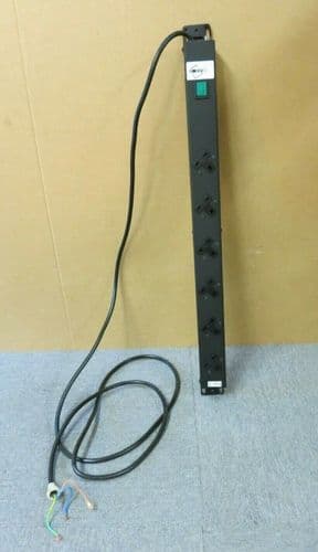 DPS 6 Right Angle UK Horizontally Rack Mounted PDU Without Plug