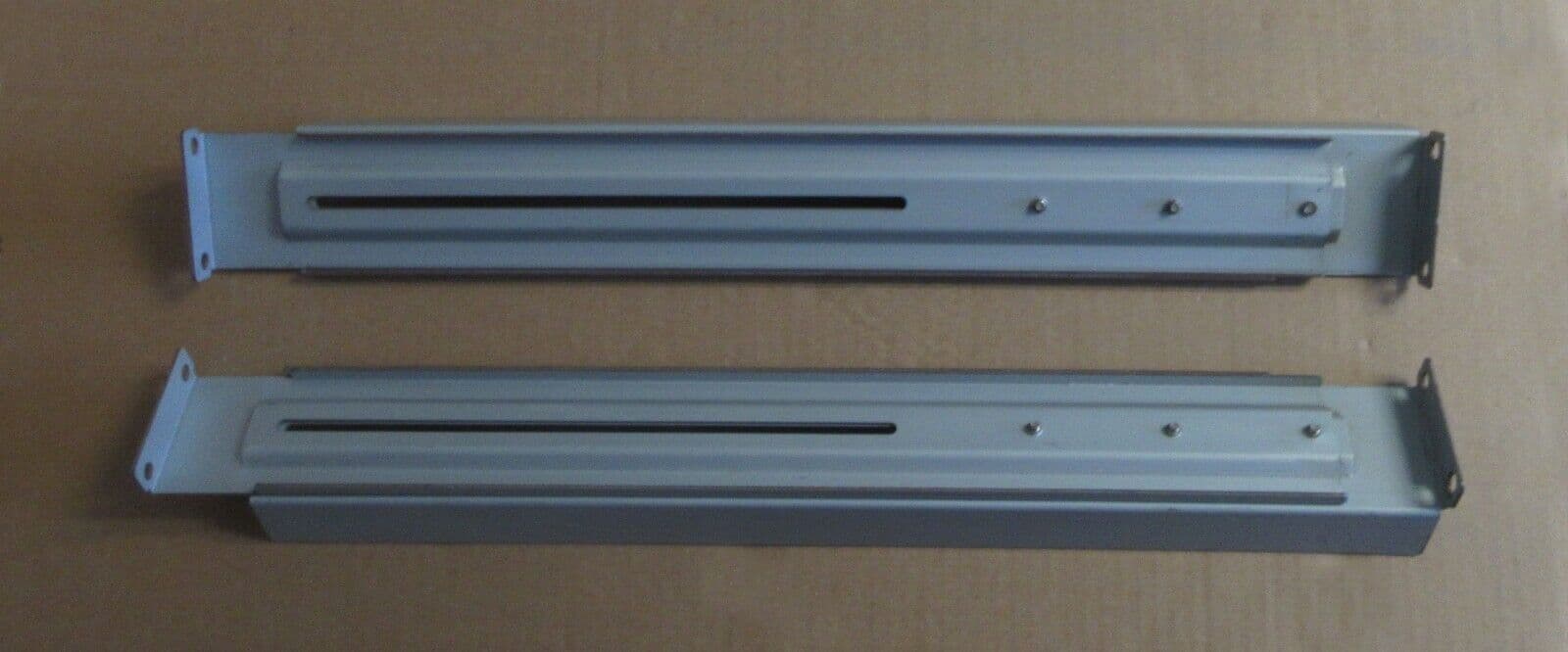 Eaton 2-Post UPS Left And Right Rack Mount UPS Mounting Rail Kit