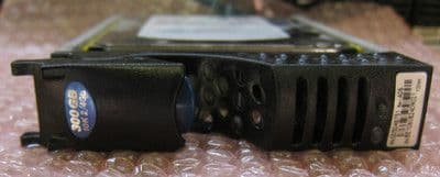 EMC Clariion CX-4G10-300 FC FIBRE CHANNEL DRIVE 300GB 4gb hot plug 005048751