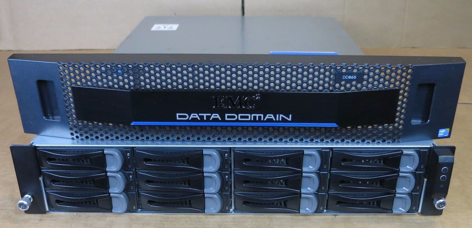 EMC Data Domain DD860 12 Bay 2x Quad Core E5540 2 53GHz 4x 1TB HDD 72GB Ram