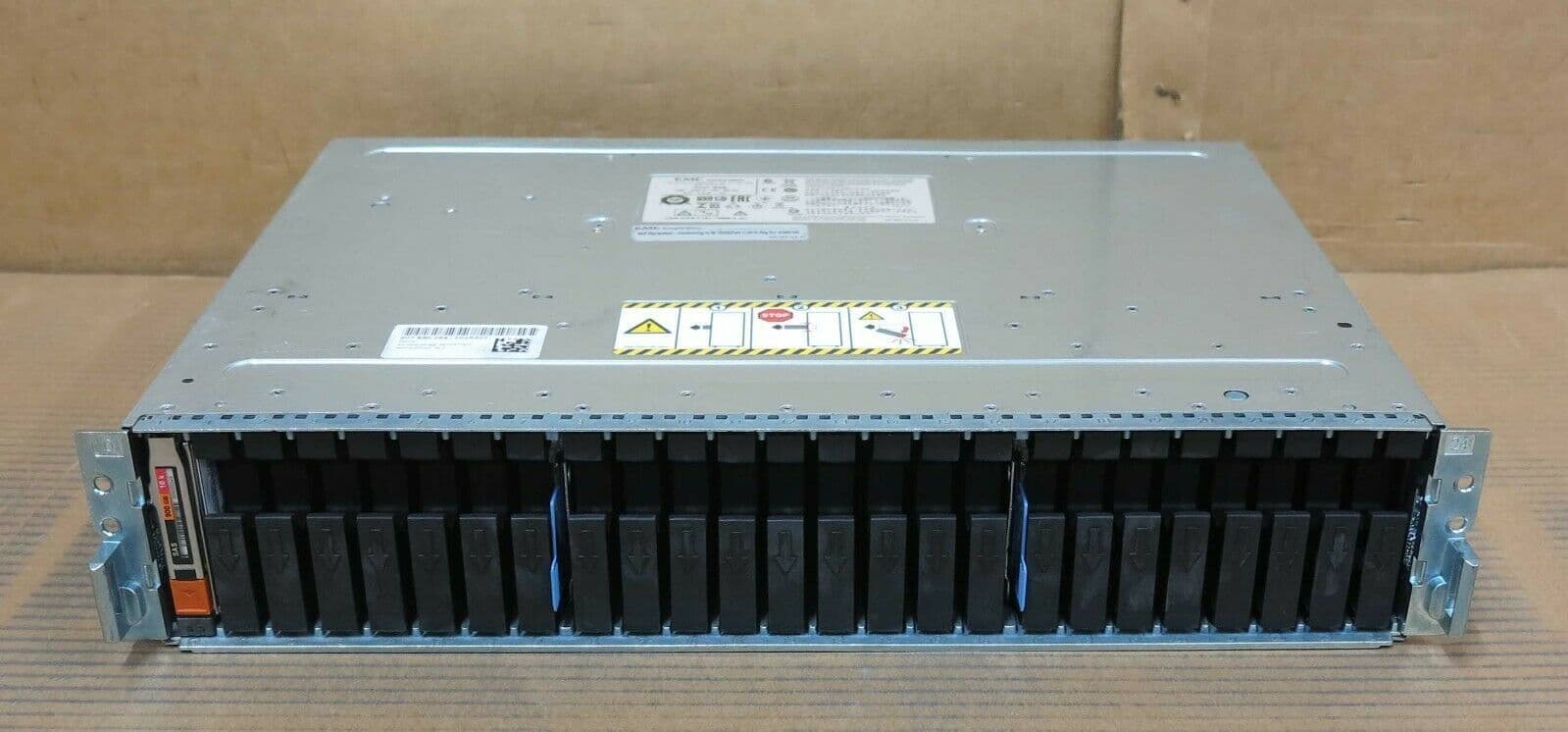 EMC SAE 2U Expansion Storage Array 1x 900GB 2 5