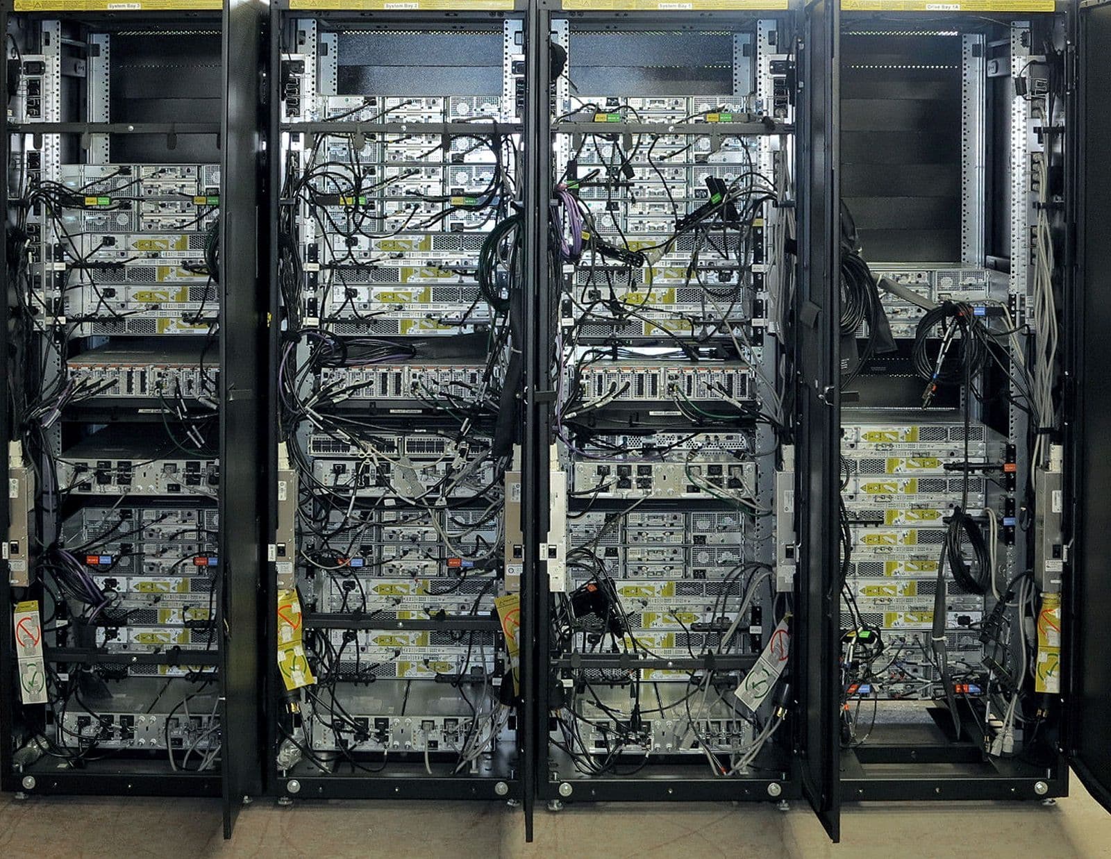 EMC Symmetrix VMAX Full SAN System 5 x Populated Rack with SSD & SAS ...