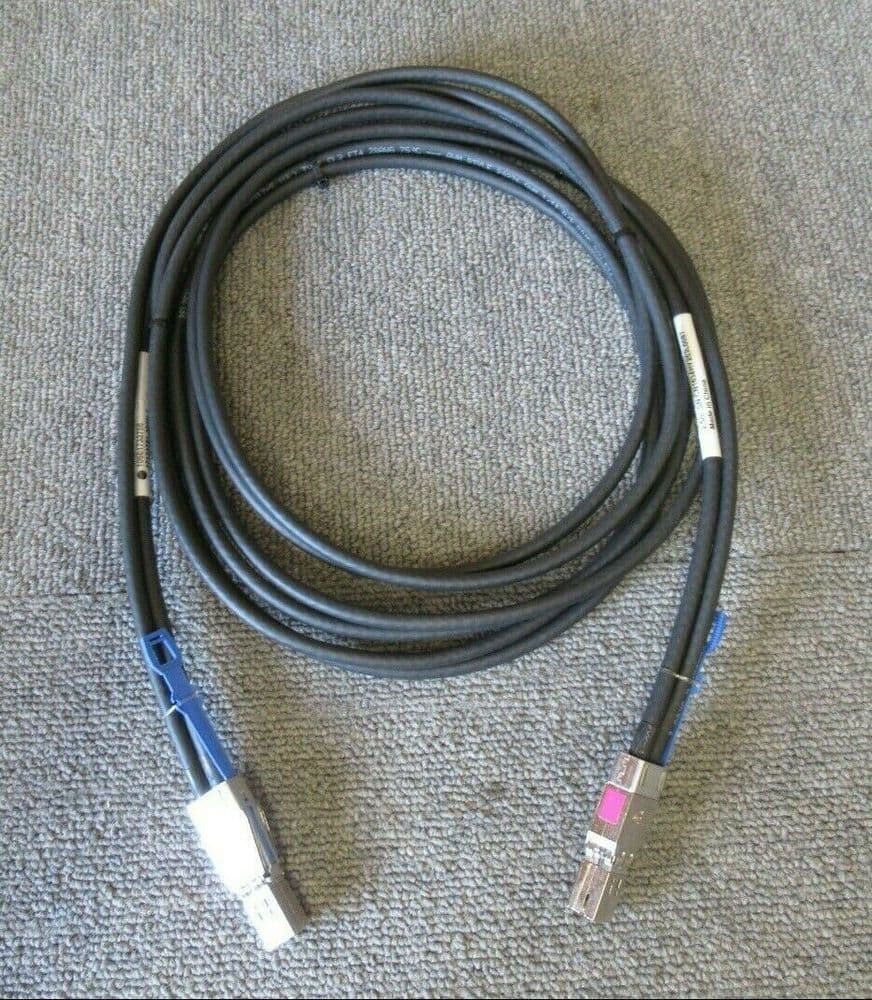 Fujitsu CA723142501 SFF8644 To SFF8644 2 5M External MiniSAS HD Cable