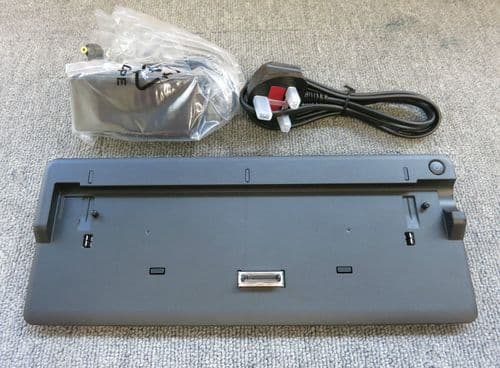 Fujitsu CP456552 FPCPR92 LifeBook Port Replicator Docking Station P8110 P770