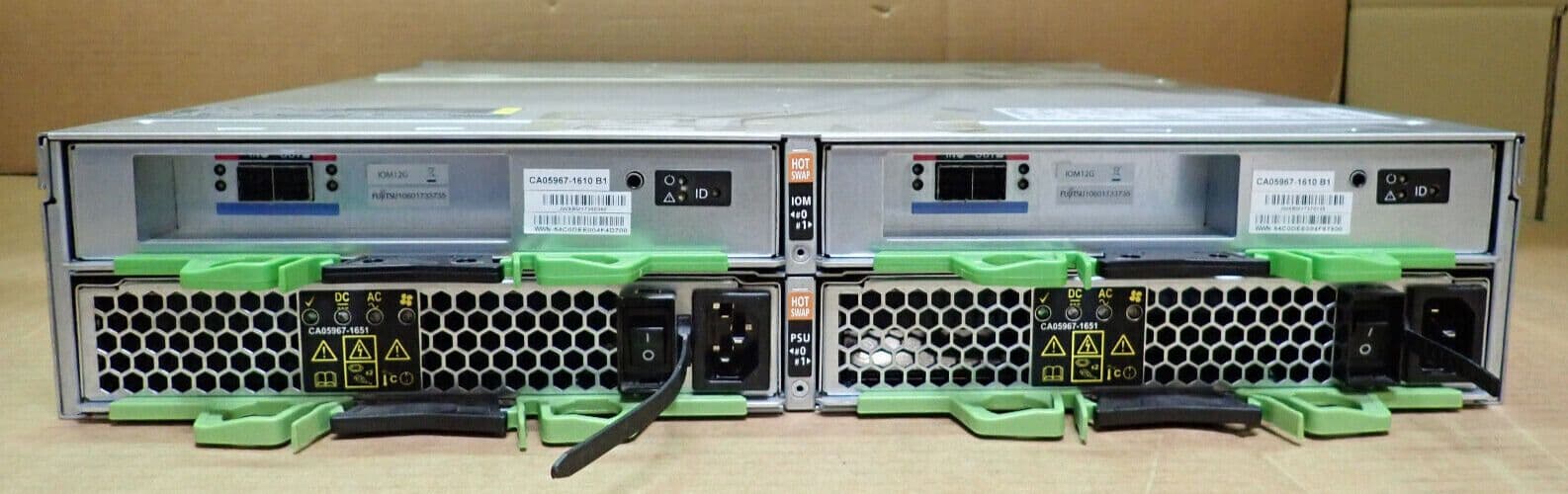 Fujitsu Eternus DX100/200 S3 S4 S5 Expansion array with 24 x 1 8TB 12G ...