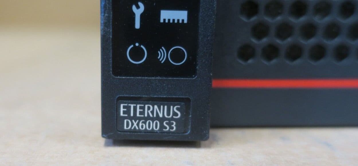 Fujitsu Eternus DX600 S3 Base FTS ET603SAU 2x Controller