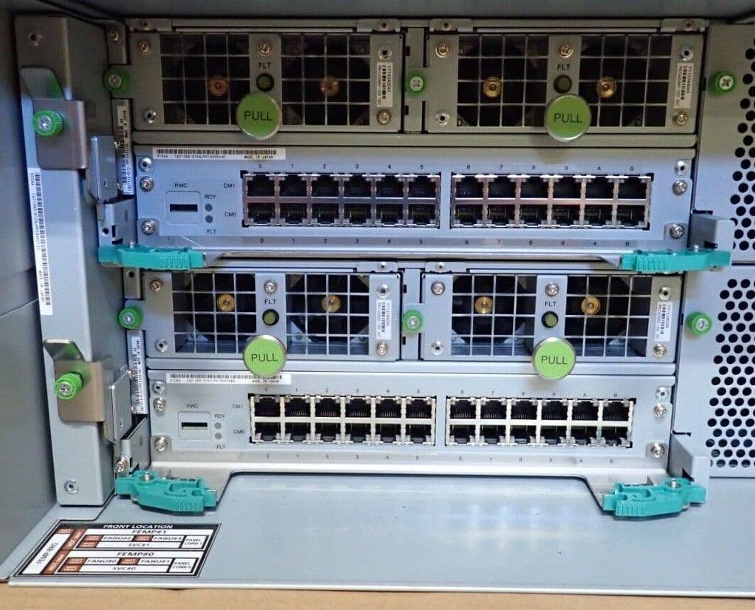 Fujitsu Eternus DX8700 S3 Front-End Router FTS ET-FER1-N 2x FE SVC 4x ...