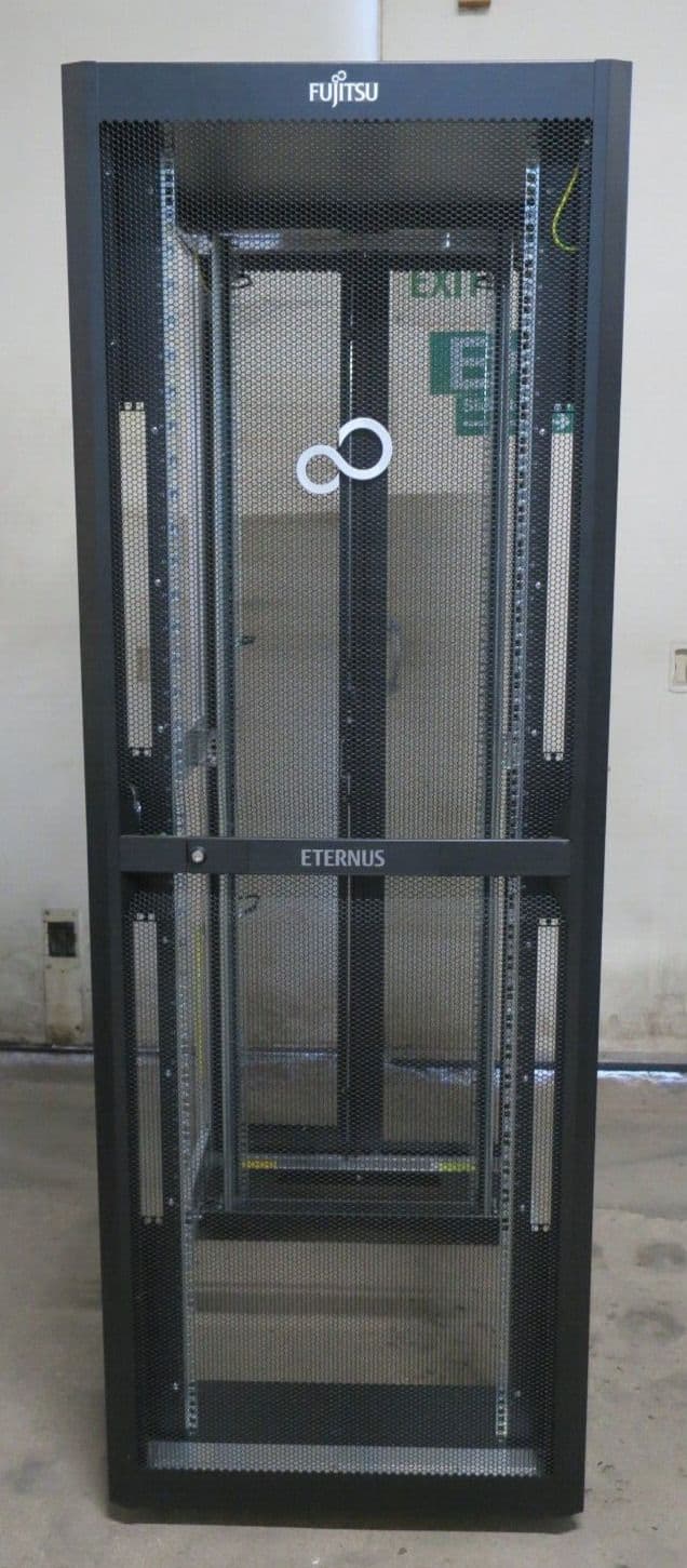 Fujitsu ETERNUS PCR M1 Rack 42U 742S Server Cabinet S26361-K827-V510 ...