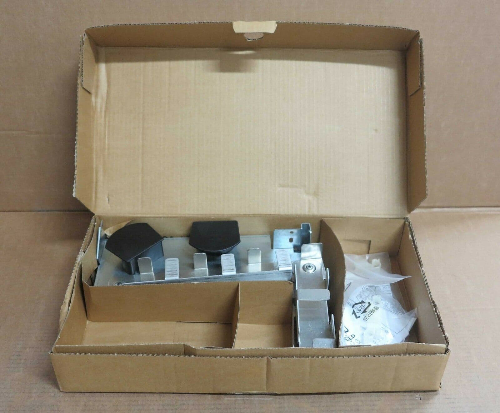 Fujitsu PrimeCenter Rack Cable Management Arm Kit S26361F2734A71