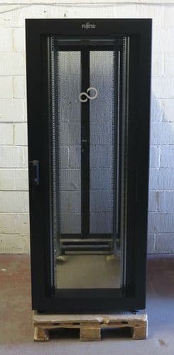 Fujitsu PrimeCentre Rack PCR M2 42U 800 Server Rack Cabinet Enclos A3C40190408