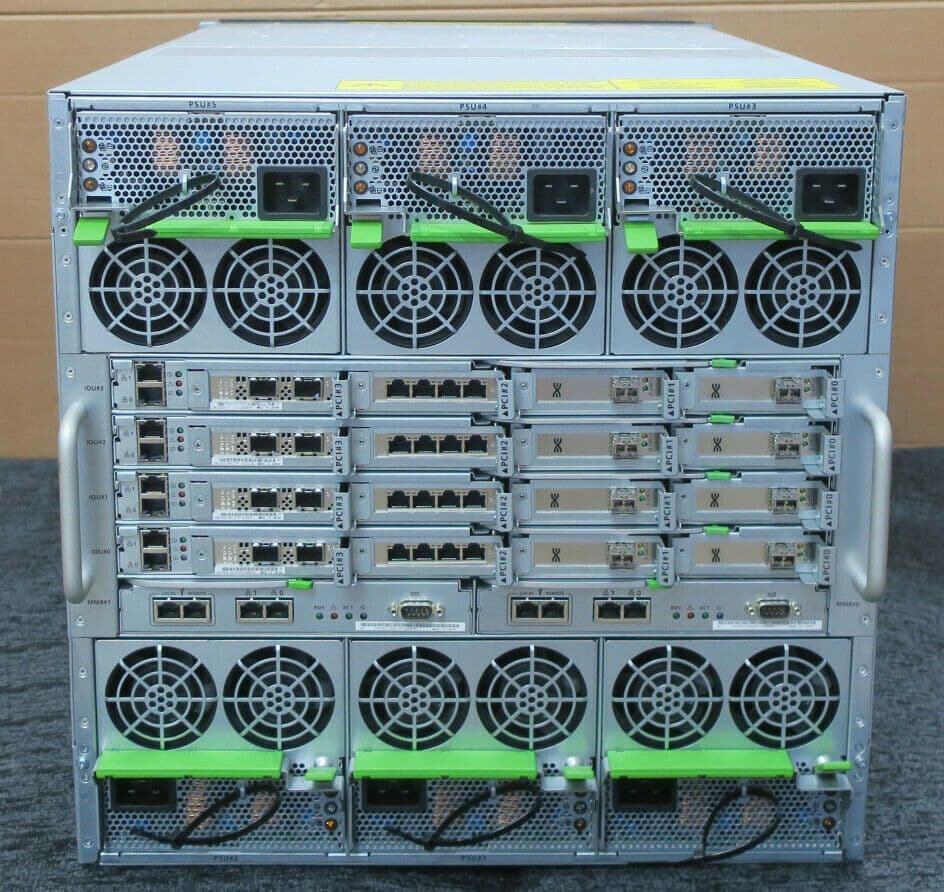 Fujitsu PrimeQuest 2800E2 Chassis 4x Nodes With 8x 18C E78890v3 3072GB Ram