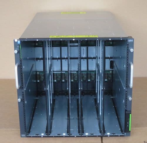 Fujitsu Primergy BX900 S2 Blade Chassis S26361-K1421-V300 6x PSU +Switch Modules