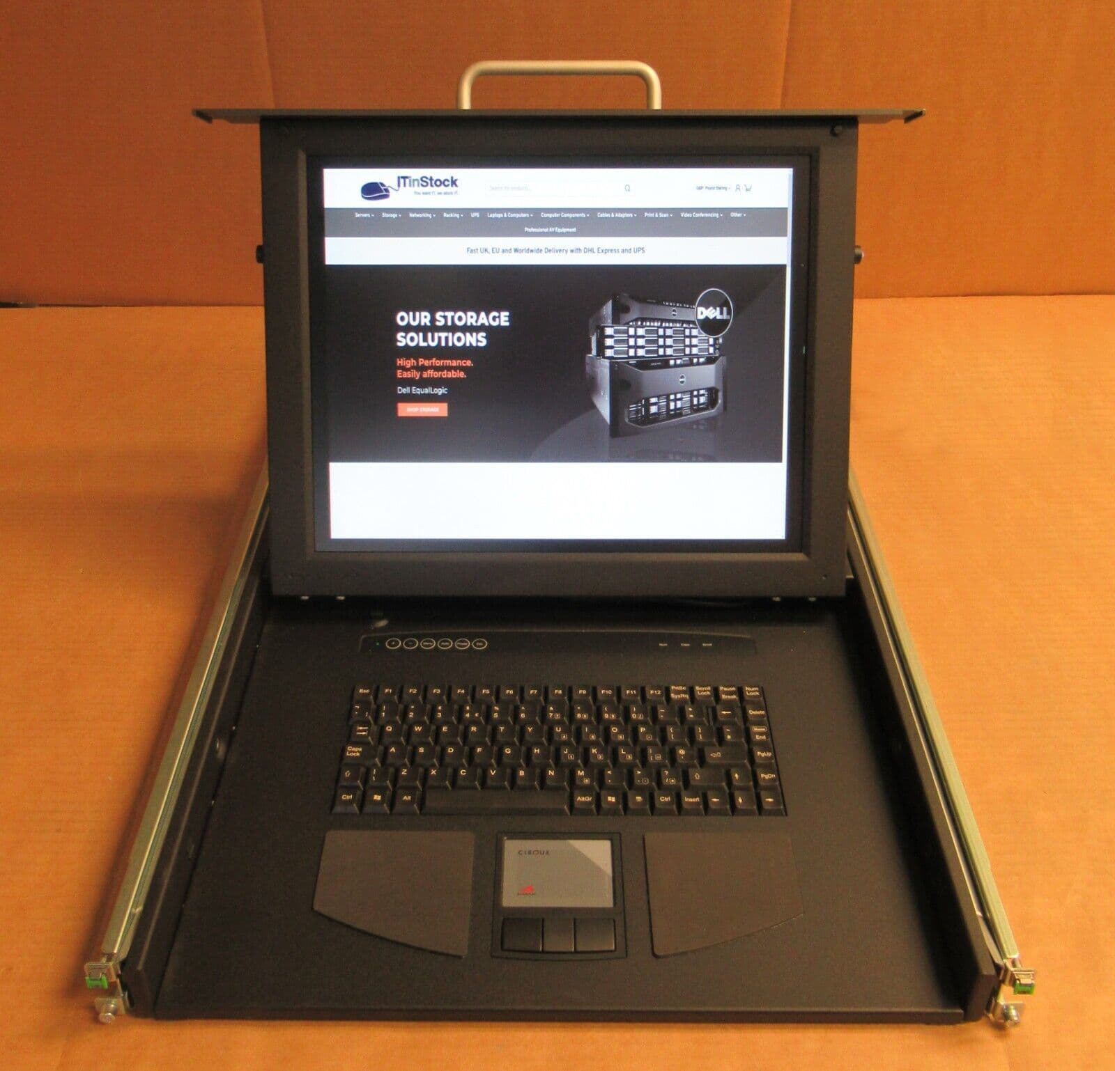 Fujitsu Primergy RC24 Rack Mount 17