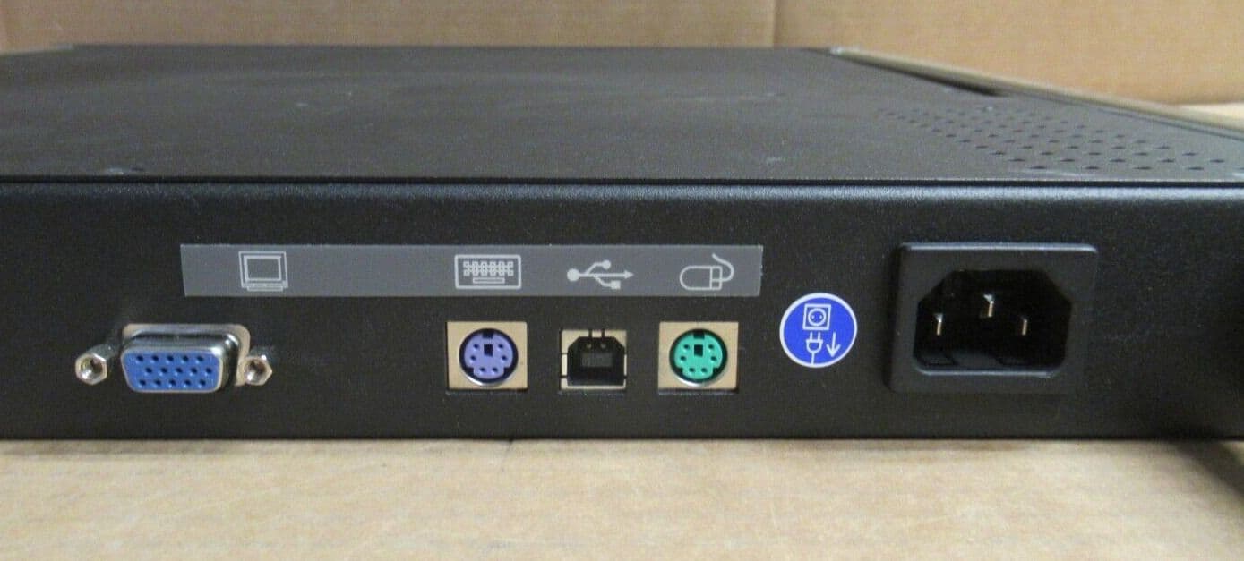 Fujitsu Primergy RC24 Rack Mount 17