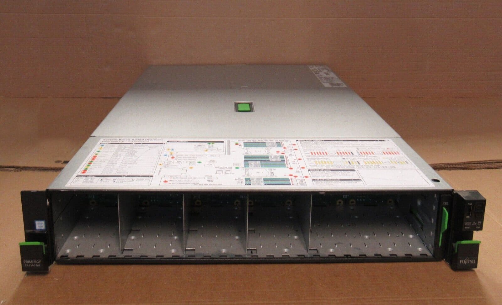 Fujitsu Primergy RX2540 M2 S26361K1566V424 2U Server Chassis 2 X 800W PSU