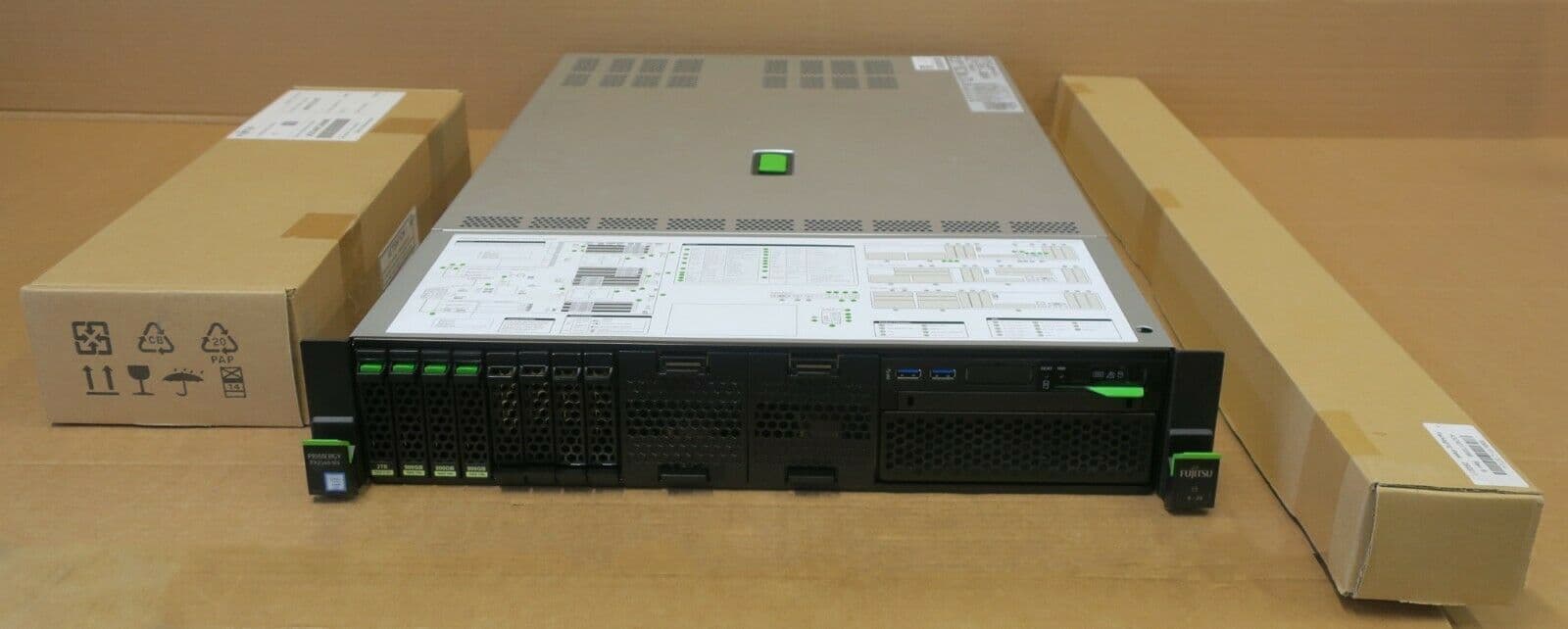 Fujitsu Primergy RX2540 M4 12C Gold 5118 2 30GHz 64GB Ram 3x 900GB