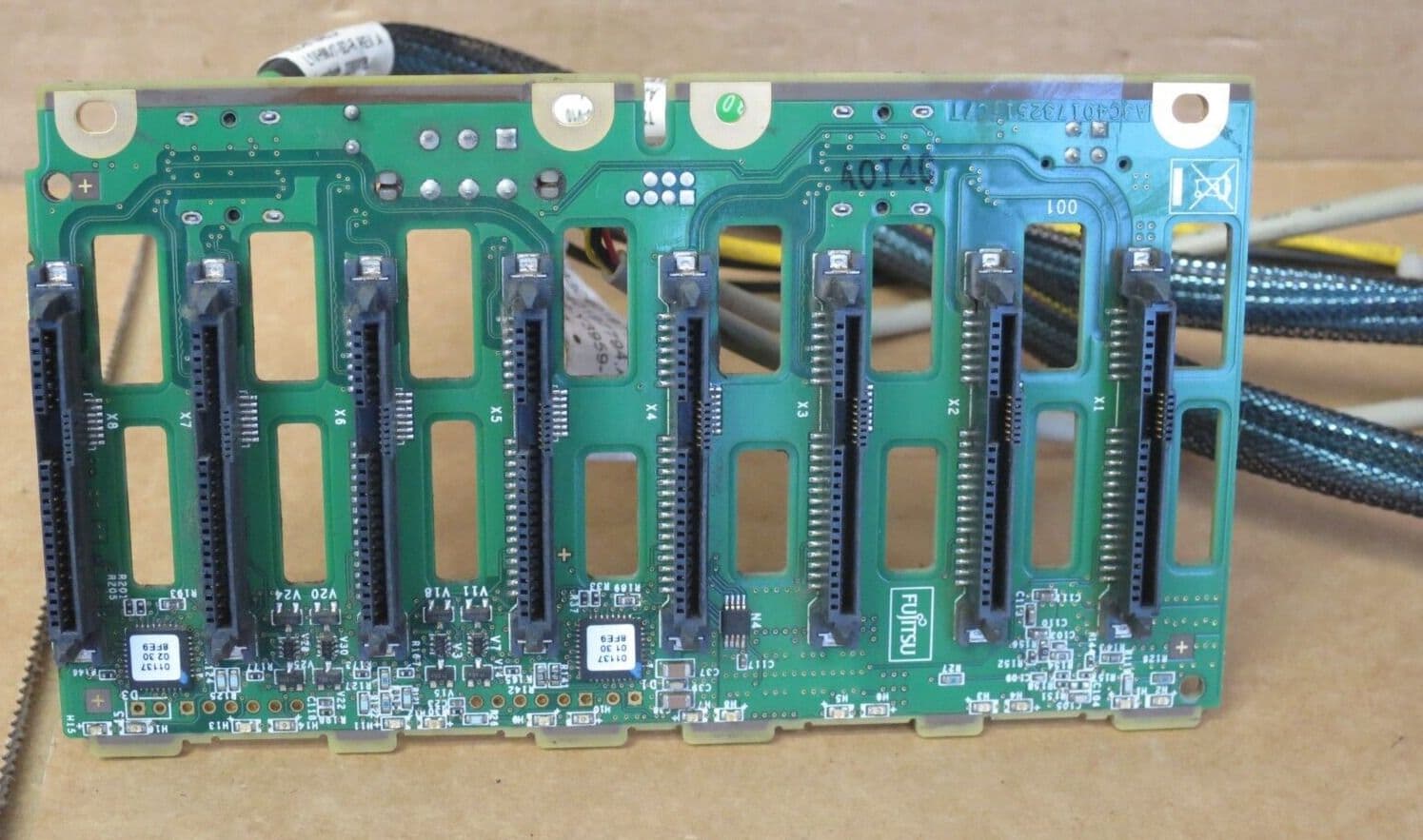 Baie Cage HDD Fujitsu Primergy TX140 S1/TX150 – 8x 2.5" SAS, A3C40086493, Occasion