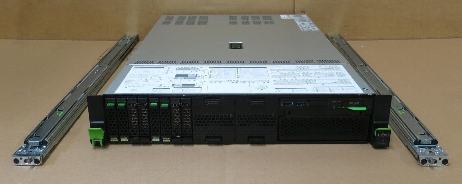 Fujitsu Primergy RX2540 M5 24-DIMM 8x 2 5