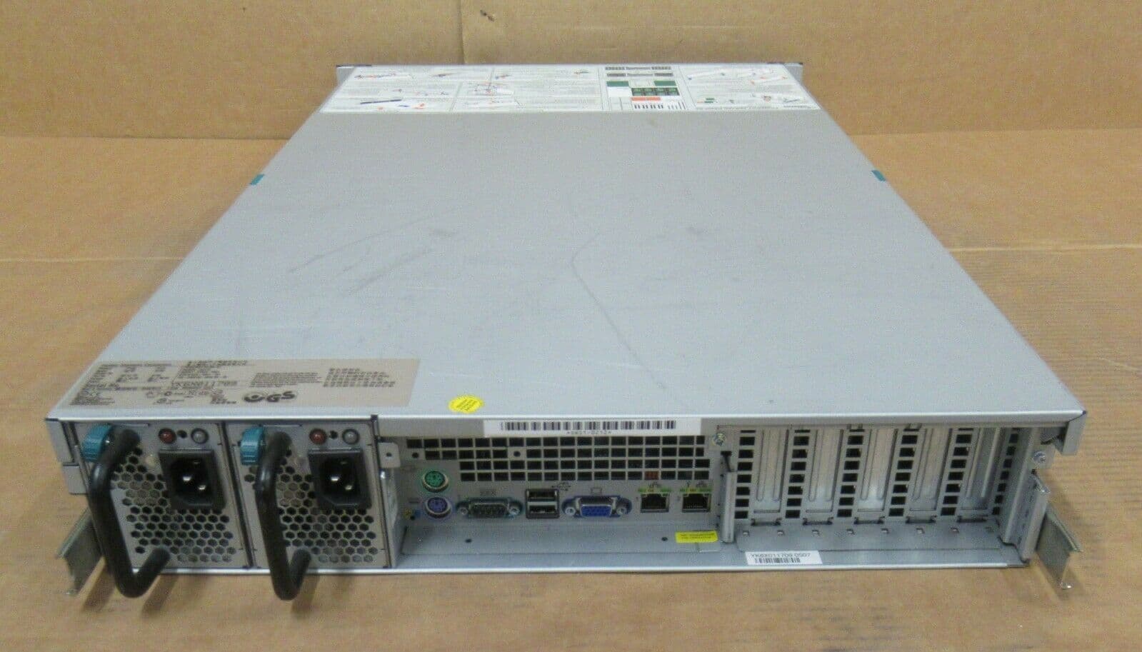 Fujitsu PRIMERGY RX300 S3 Xeon E5310 1 60GHz 4Gb Ram 6x 3 5 Bay 2U Server
