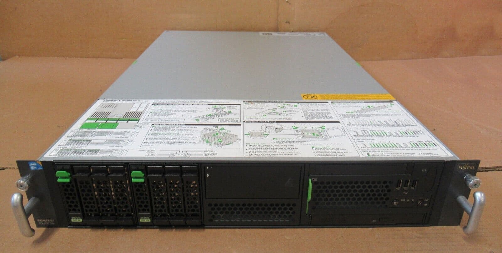 Fujitsu Primergy RX300 S4 Quad Core E5630 2 53GHz 8GB Ram 2U Bay Server