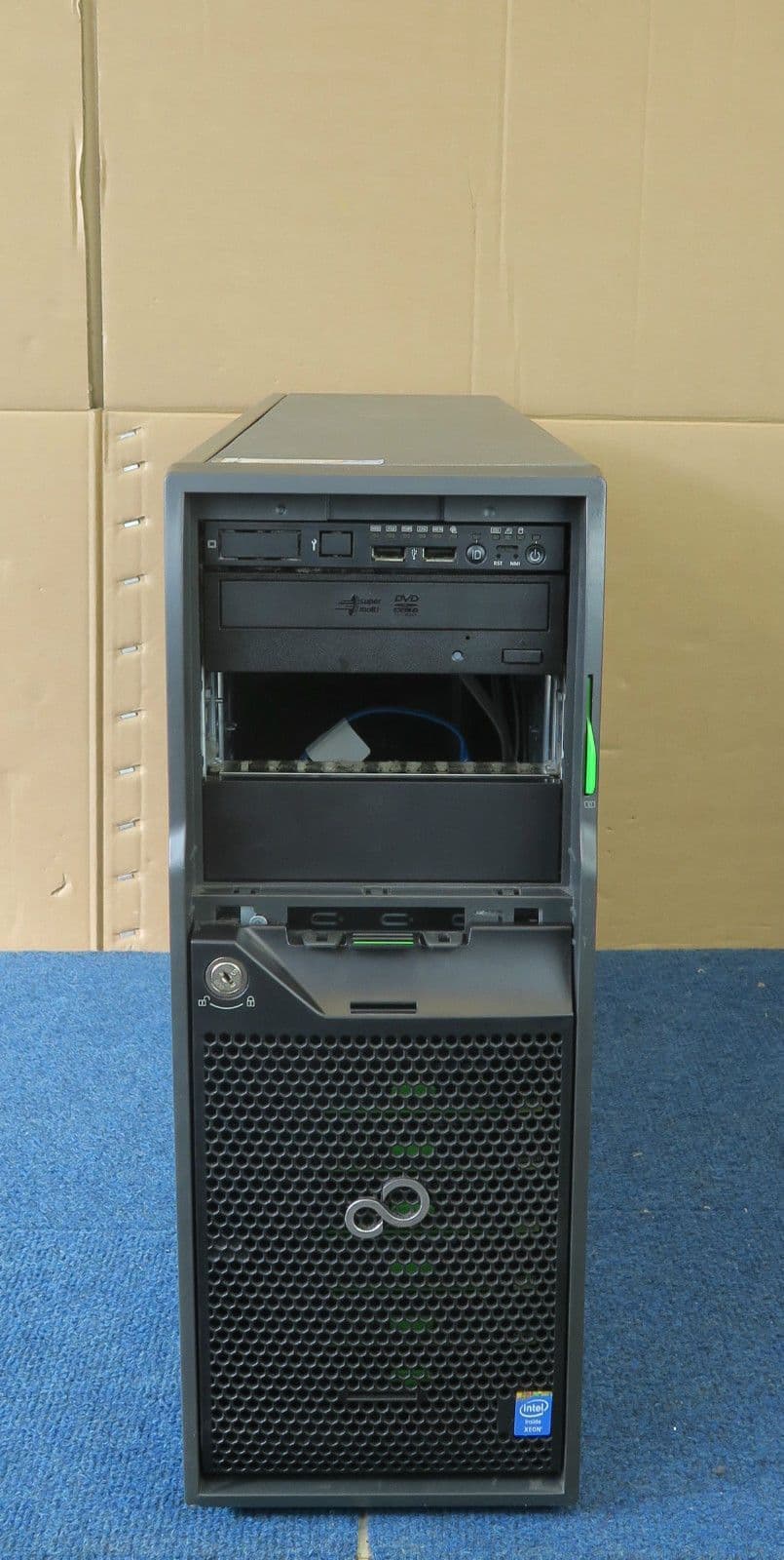 富士通 PRIMERGY TX150 S8 【Xeon E5-2403】 【BIOS確認済】 メモリ8GB