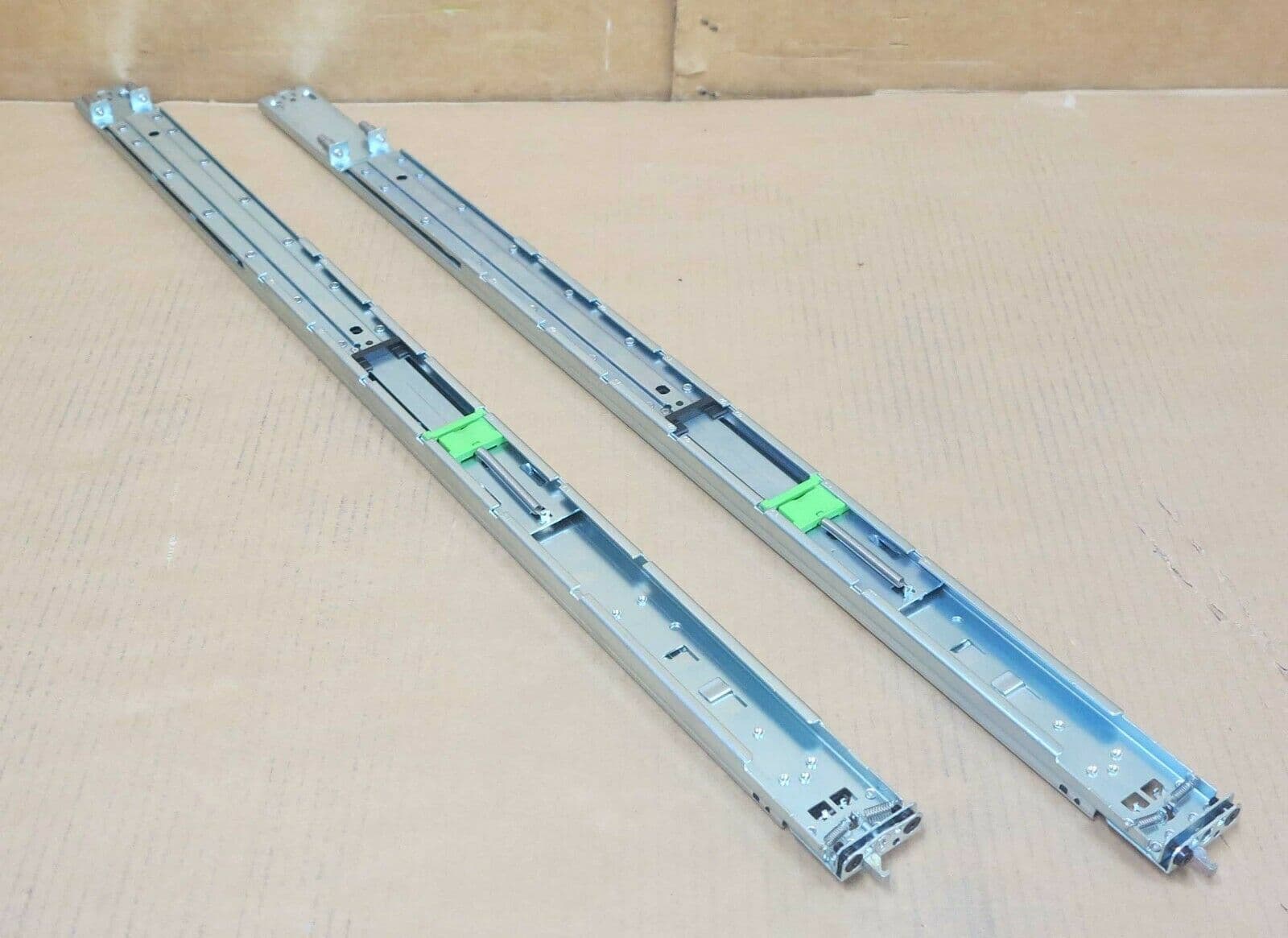 Fujitsu RX2540 M2 M3 M4 Server Rail Kit Inner Outer RMK-F1-C S7 LV ...