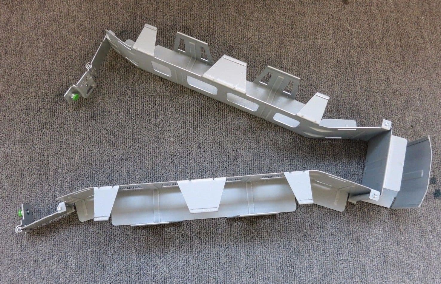 Fujitsu S26361F2735L82 34033772 RX600 S6 CMA2U Cable Management Arm