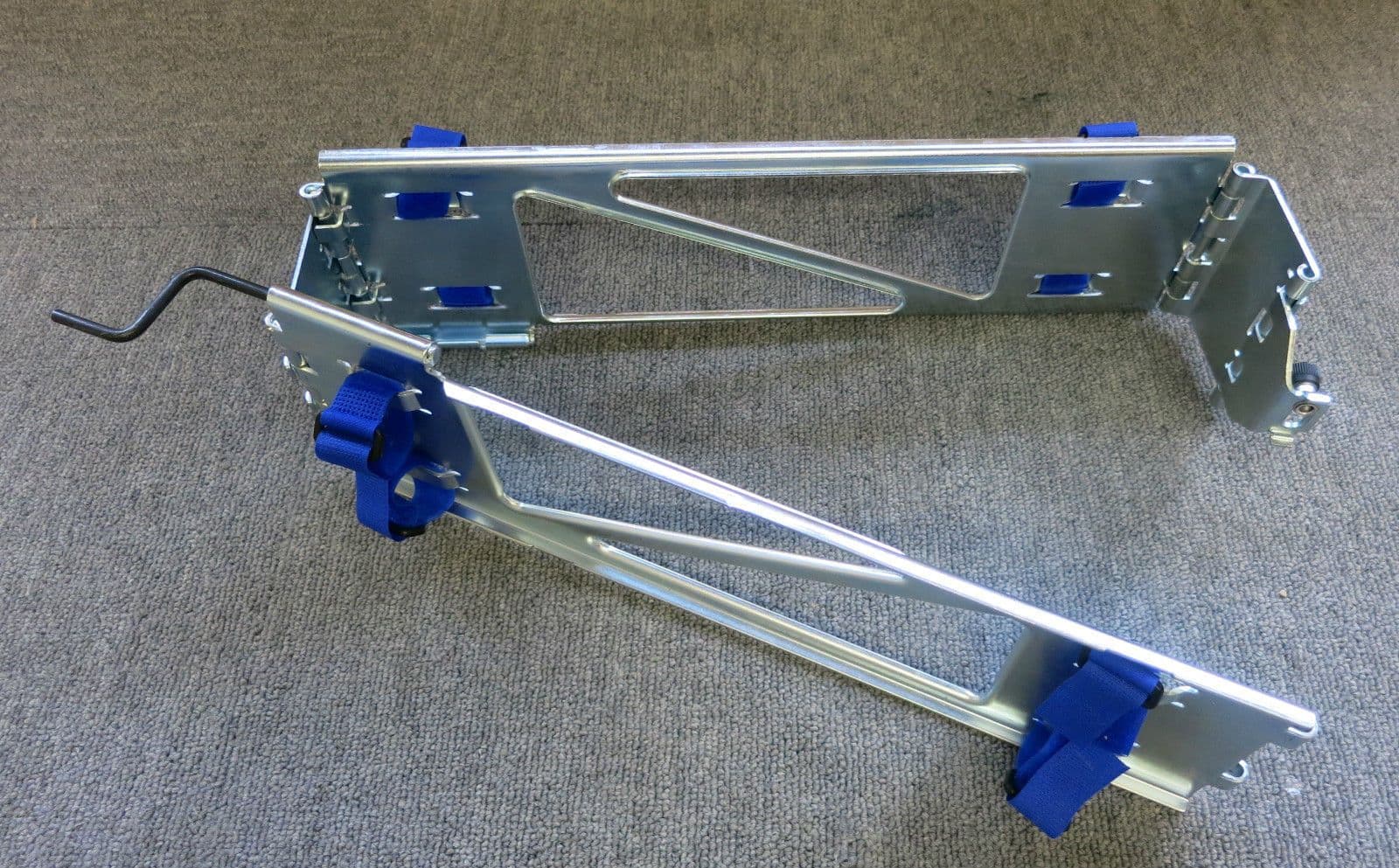 Generic Cable Management Tray Arm