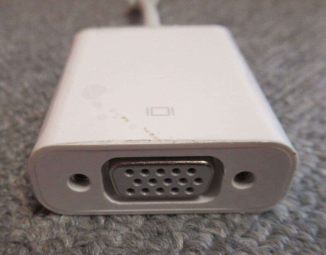 Genuine Apple A1307 Mini DisplayPort Thunderbolt To VGA 15