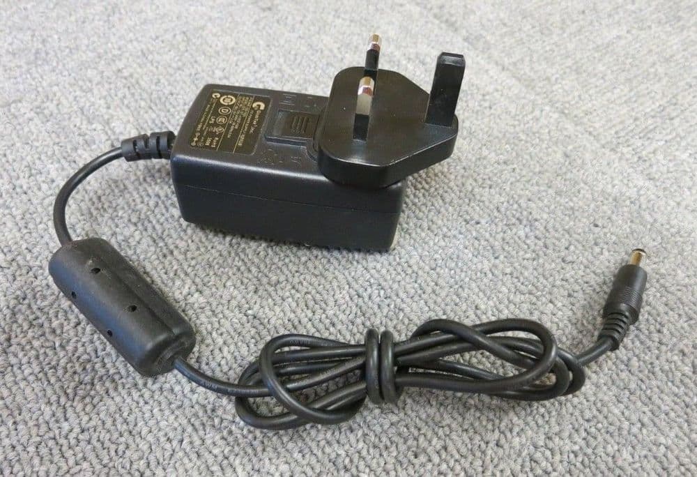 Transformateur GLOBTEK 19V 3.5A - Alimentation AC/AC - Occasion En Bon état