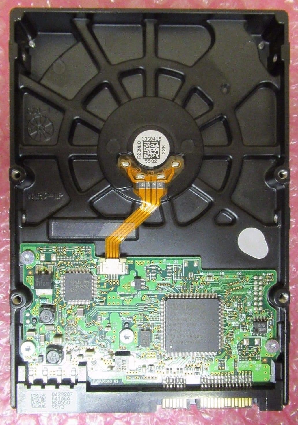 Disque Dur Interne Hitachi Deskstar 40Go (41.1Go) SATA 7200 Tr/min - HDS728040PLA320