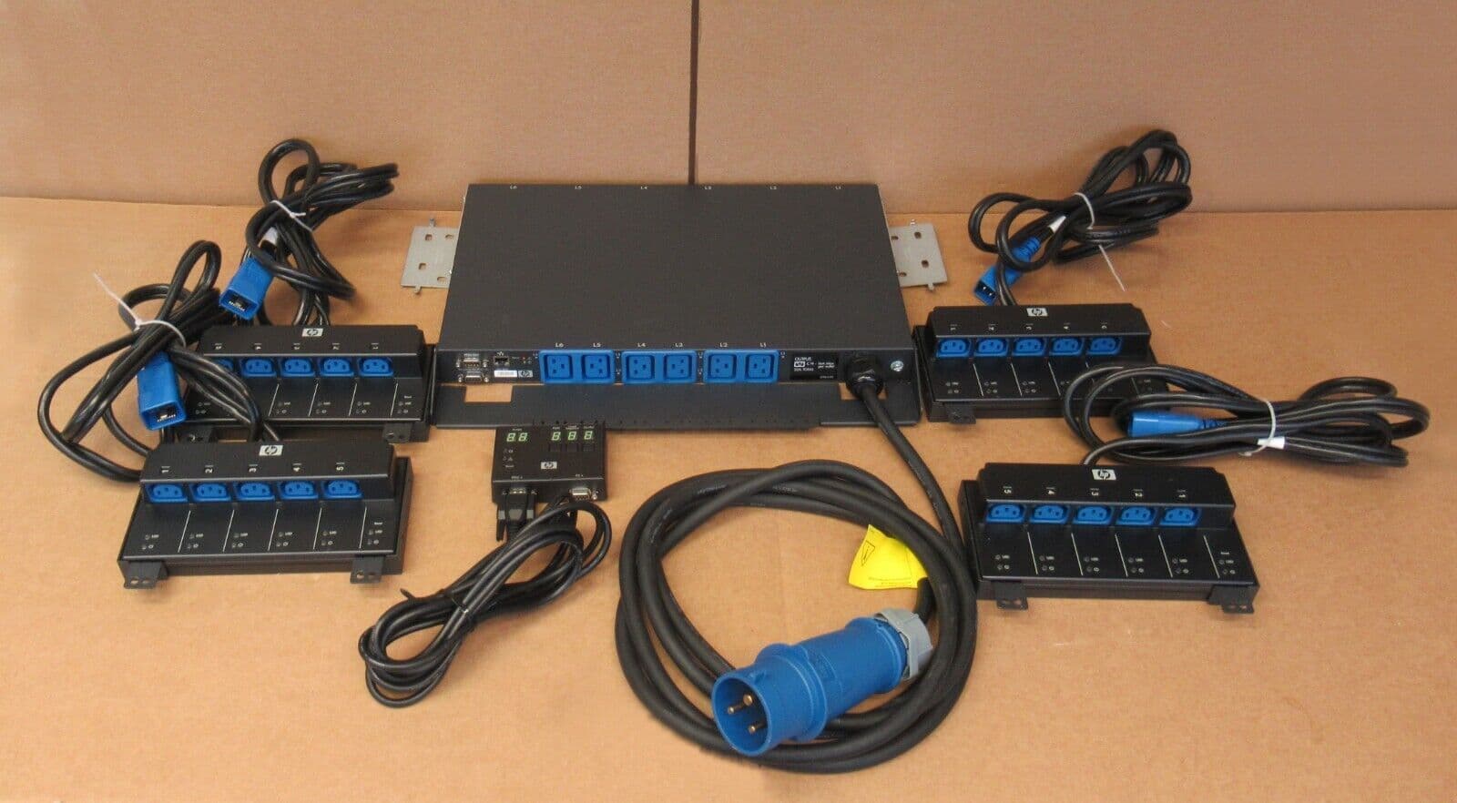 その他 hp distribution unit HSTNR-p034-2 HP Modular PDU Control Unit Series EO4501 P/N 228481-002 | eBay
