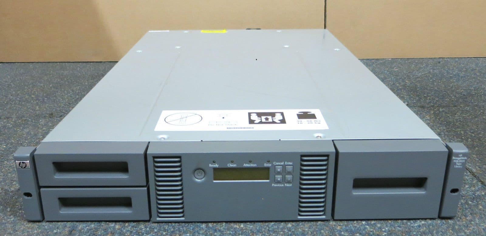 HP StorageWorks MSL2024 Ultrium 3000 Fibre Channel FC Tape Library