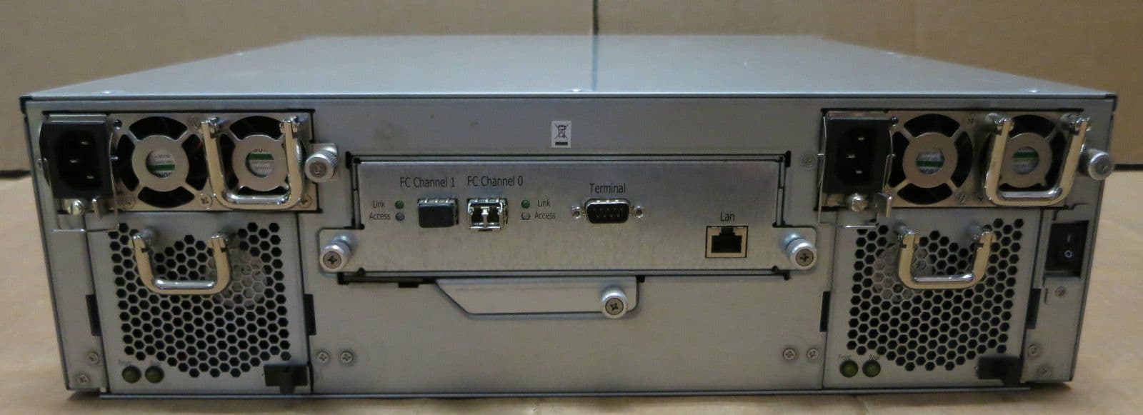 HyperStar Lite 6116RM Fibre Channel 4GbpstoSATA RAID 24TB Drive