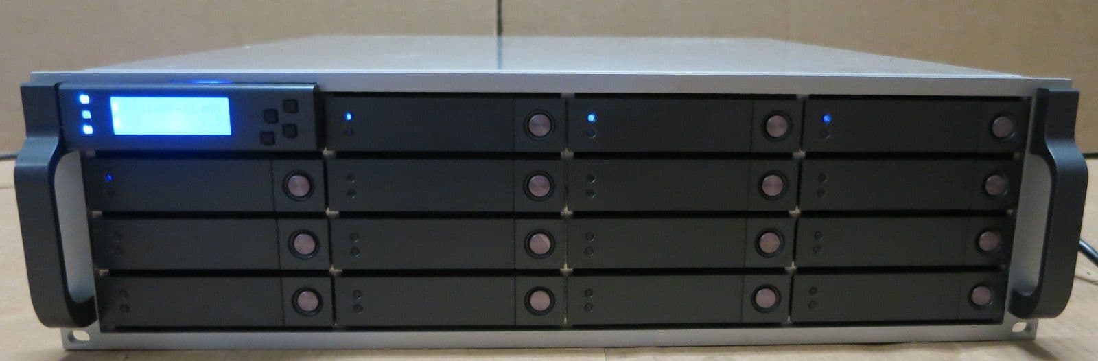 HyperStar Lite 6116RM Fibre Channel 4GbpstoSATA RAID 24TB Drive