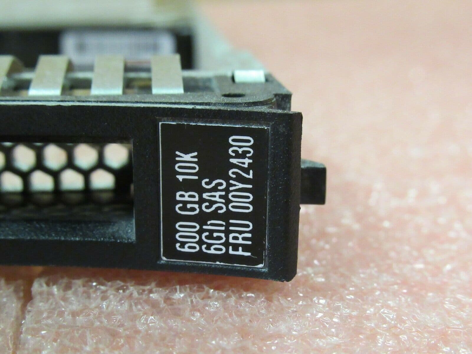 IBM 00D5302-W - IBM 600GB 10K 2.5 6Gbps SAS ハードドライブ00D5302 (リニューアル) P/N-49y2003 / 90y8872 / 49y6177 / 90Y8874 IBM 600gb 10k 2.5