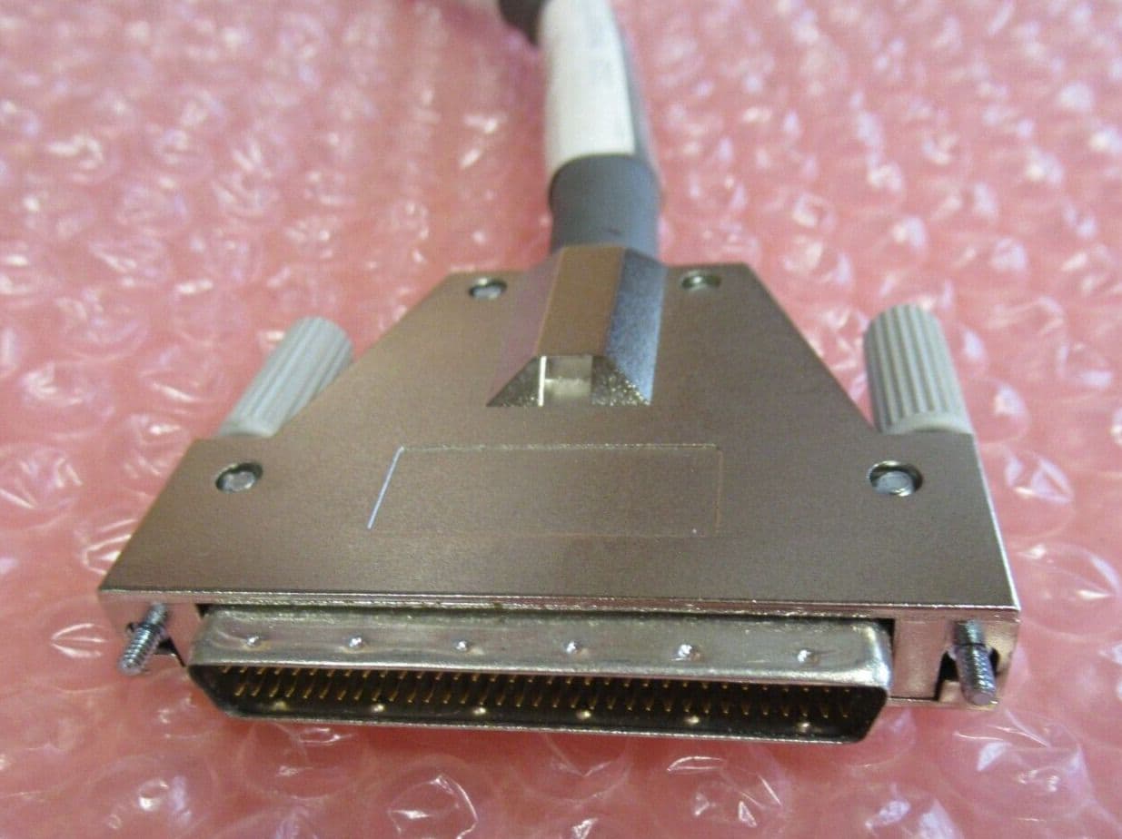 IBM 19P3132 External LVD / VHDCI To HD68 SCSI Cable 0 6m Black