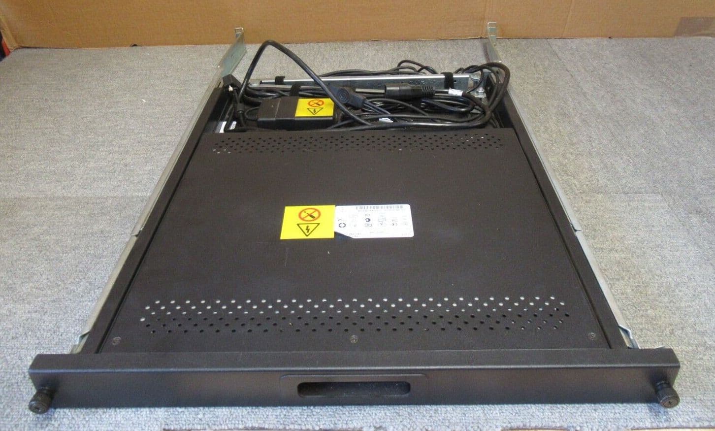 IBM 23K4803 17231NX 17" 1U LCD TFT Console Monitor Keyboard Rackmount
