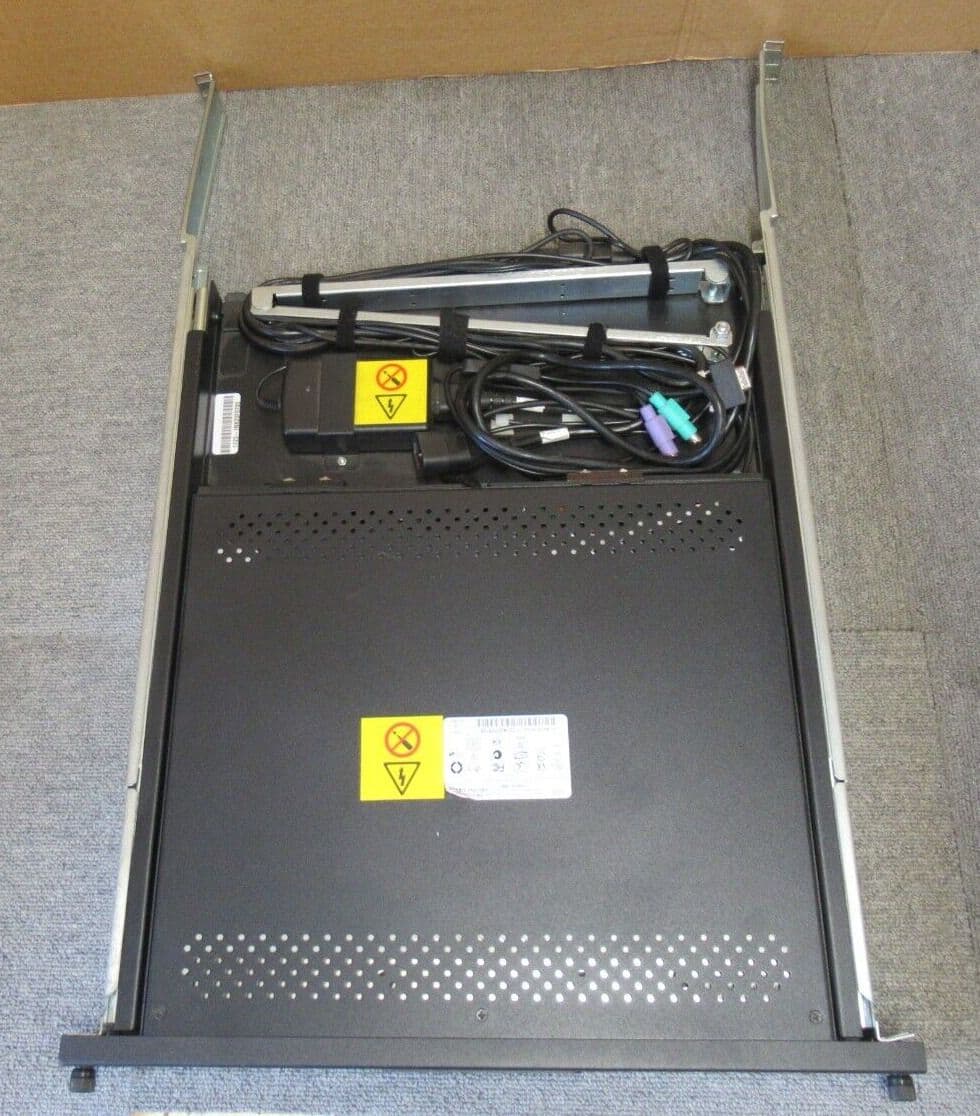 IBM 23K4803 17231NX 17" 1U LCD TFT Console Monitor Keyboard Rackmount