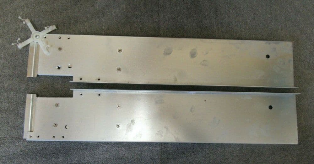 IBM 23R8824 23R8825 45E0691 45E0692 EXN1000 EXN3000 Expansion 19 ...