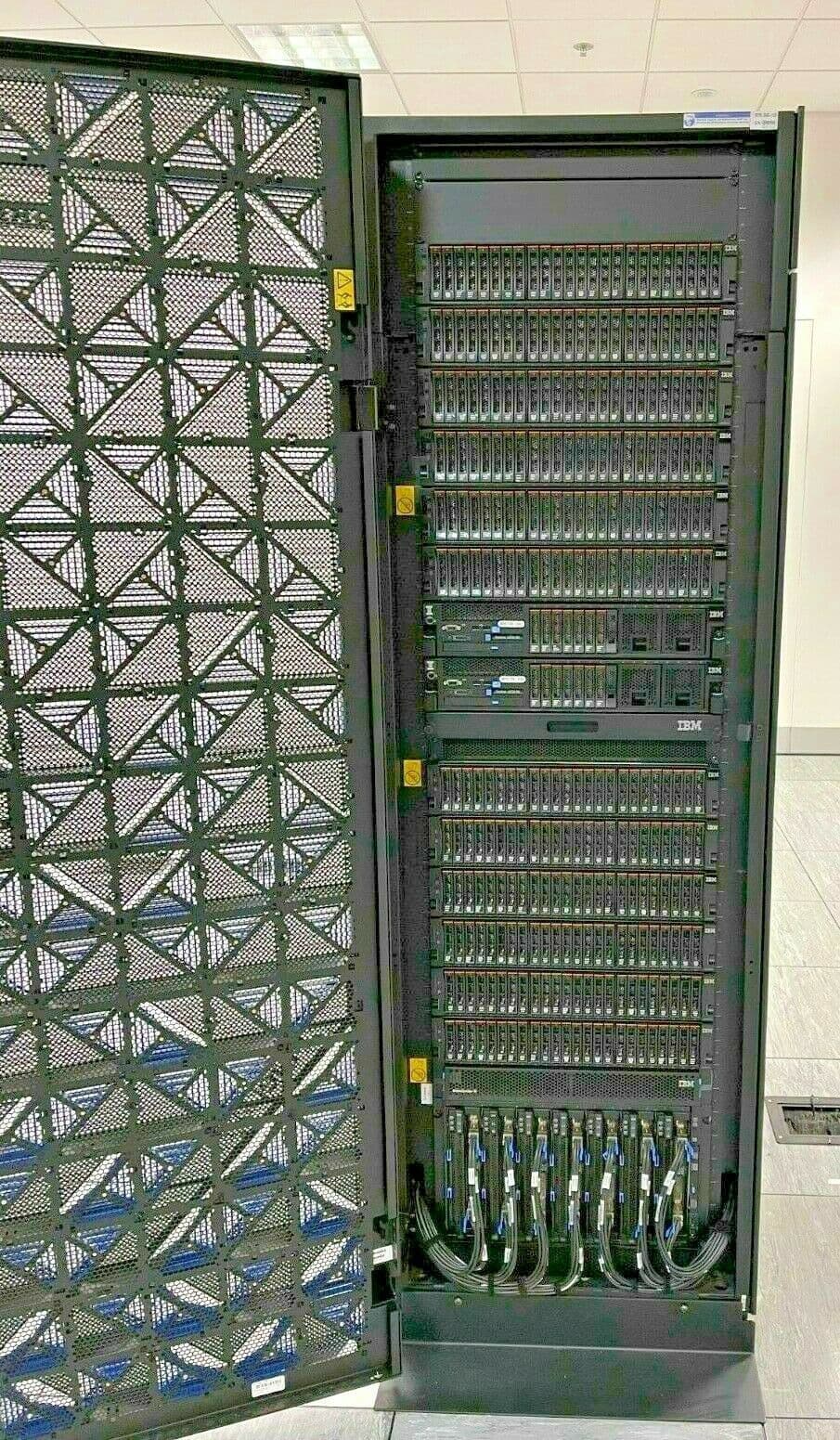 IBM Netezza Pure Data 3565/ED1 Storage EXP2524 172 8TB Enclosure