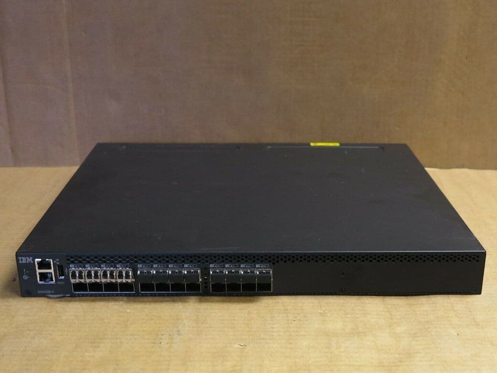 IBM SAN24B5 Brocade 6505 24 Port switch 12 Active Ports 16GBps 2 x PSU
