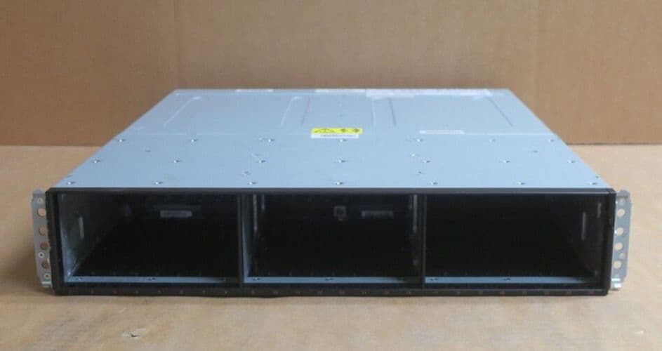 IBM Storwize V7000 Gen2 Expansion Array 2076-24F 24x 2 5
