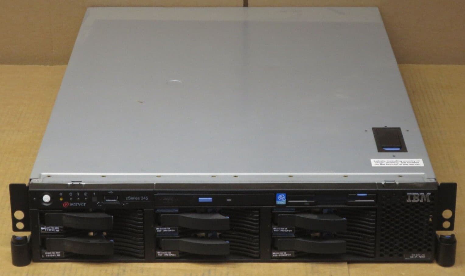IBM xSeries 345 8670-JTX 2x 1-Core Xeon 3 2GHz 4GB Ram 1346