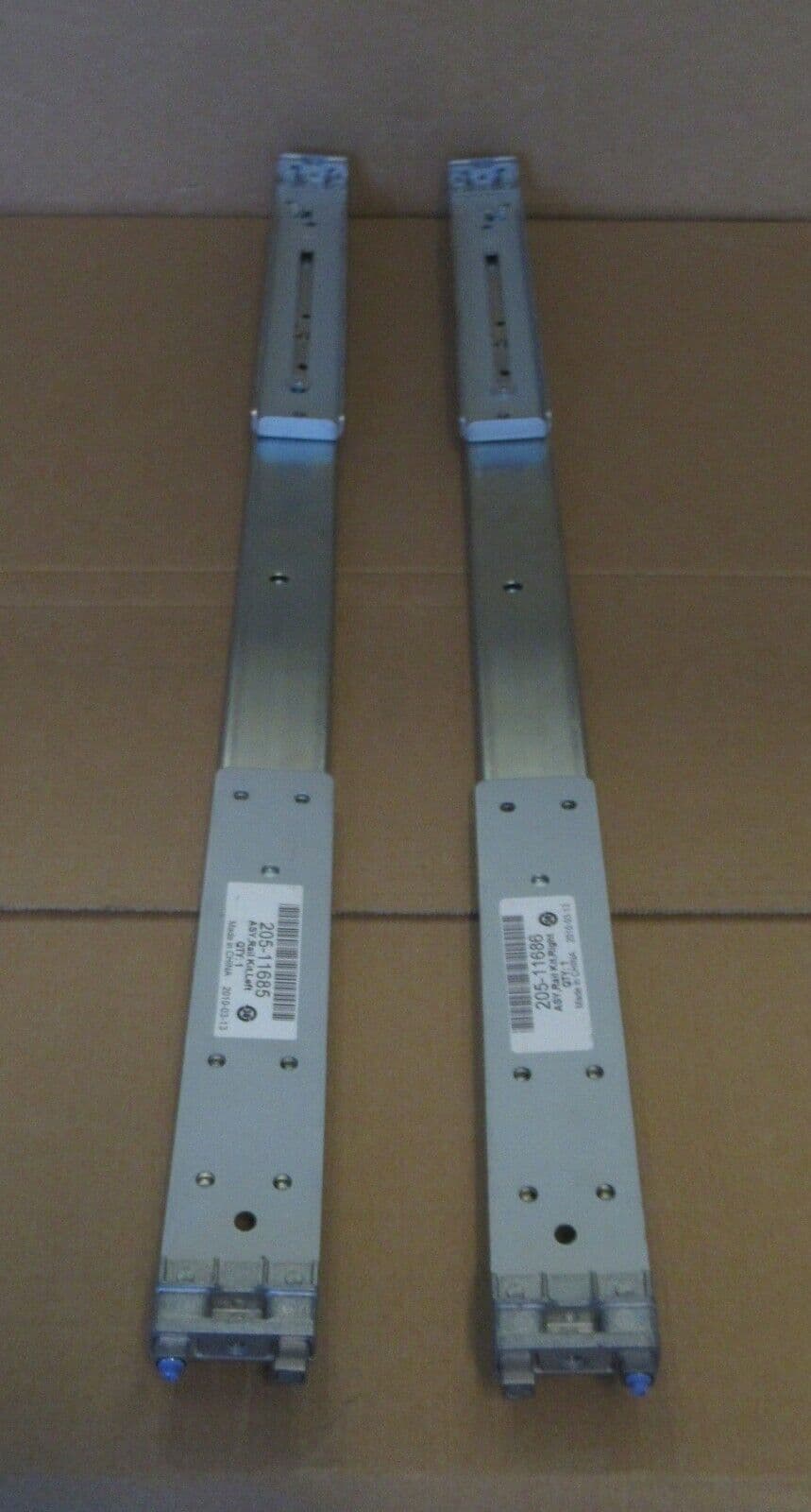 Intel SR2600 1U Left Right Sliding Rack Mount Rails 205-11685 / 205-11686