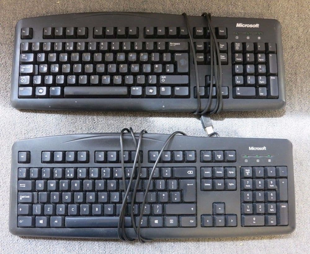 Joblot 2 x Microsoft X821417008 Wired Keyboard 200 USB Black