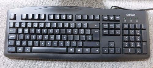 Joblot 3 x Microsoft X818768-003 Wired Keyboard 600 USB Black