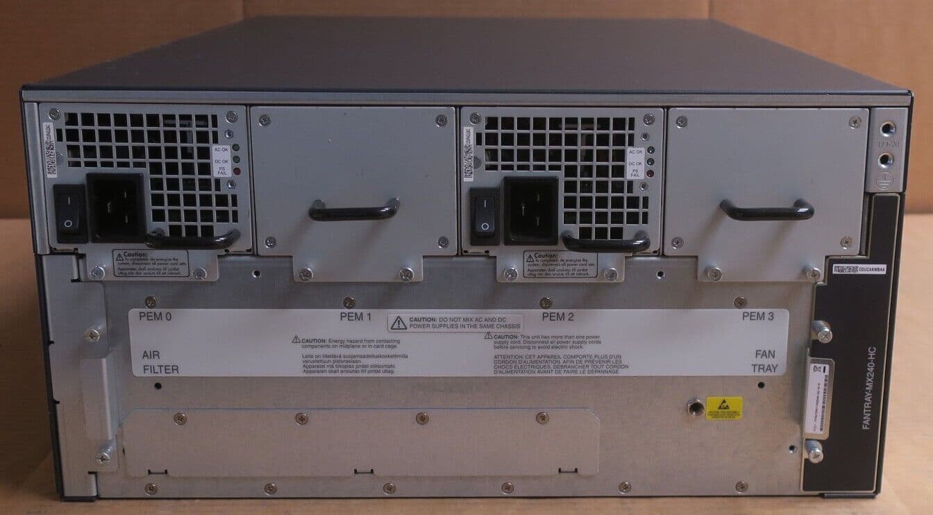 Juniper MX240 Router 3x MIC3D4XGEXFP MIC3D20GESFP RES