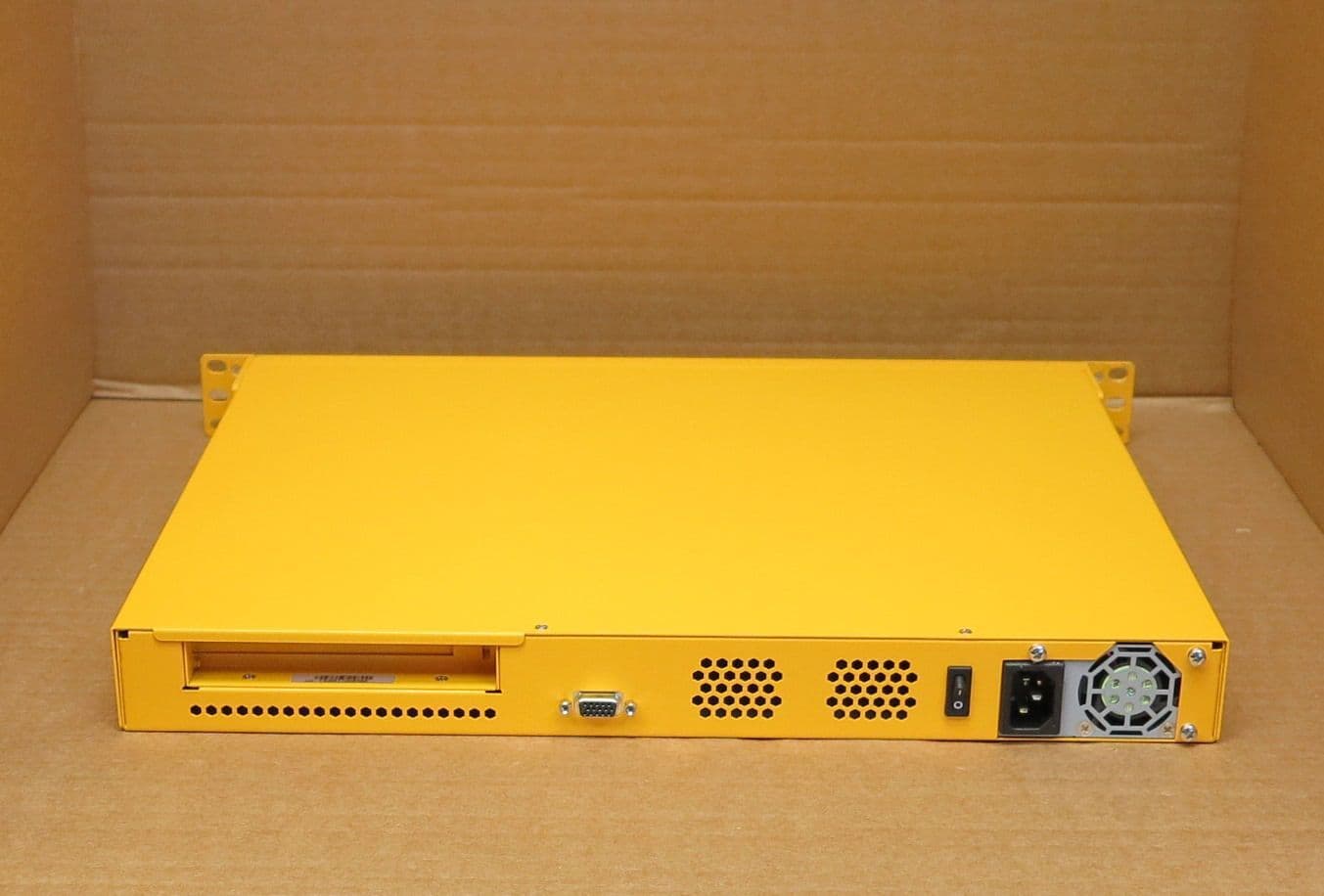 セール★2個セット★KEMP LM-2000 LoadMaster 2000 Kemp Load Master | NSA1042N8-LM2200 | Kemp Technologies